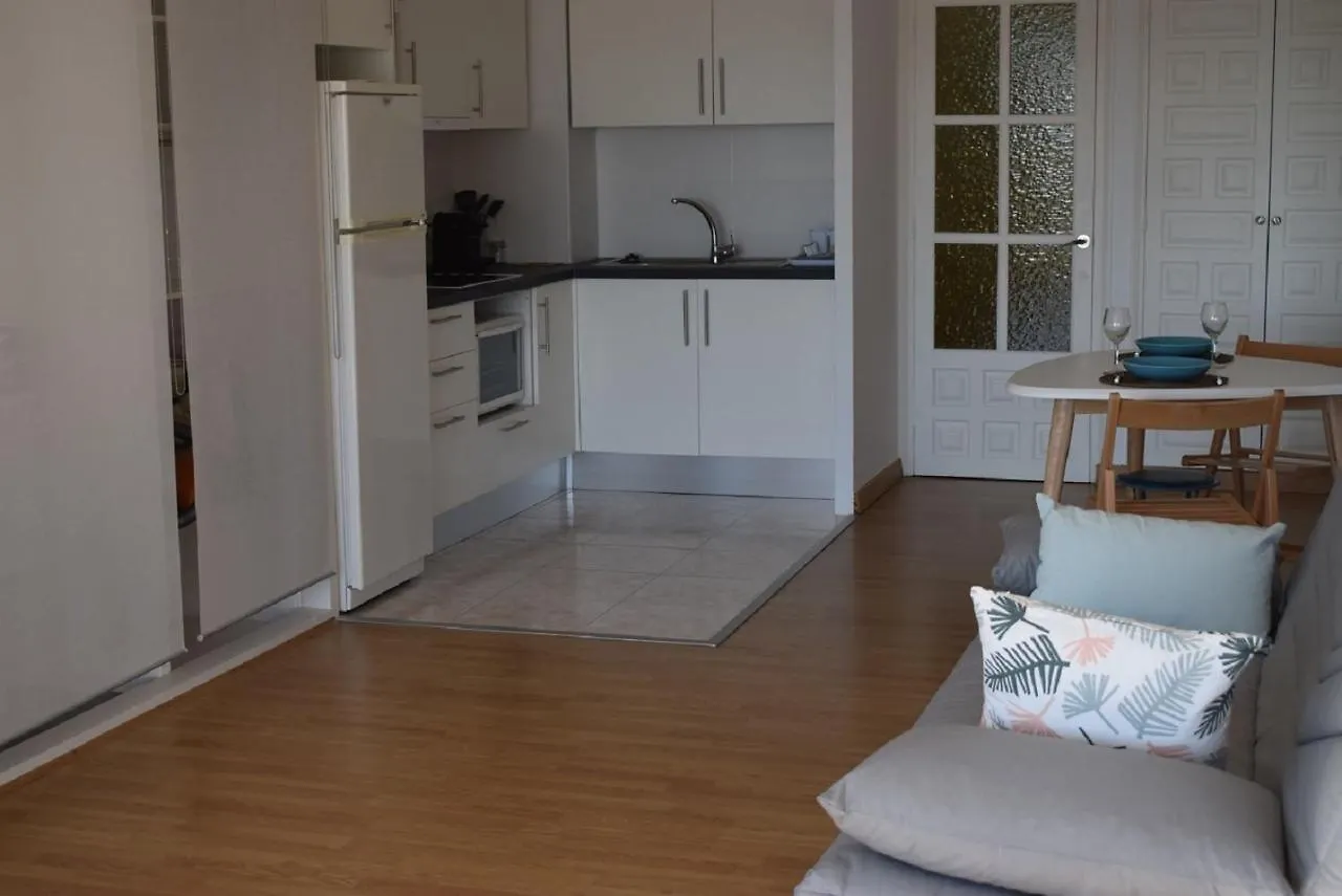 Amplio Estudio Con Vistas A La Marina Y Al Mar Ref 358 エンプリアブラバ アパート