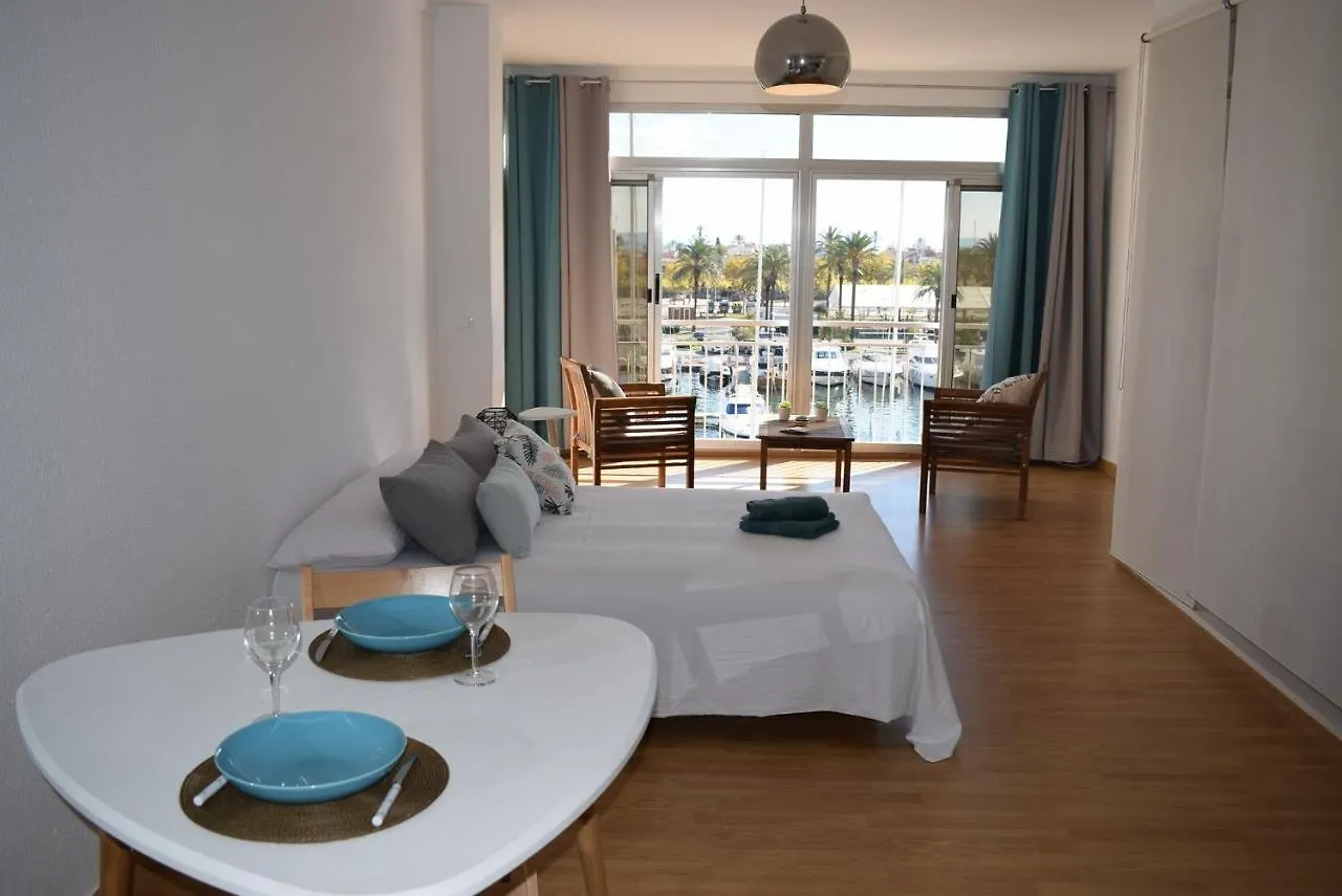 Amplio Estudio Con Vistas A La Marina Y Al Mar Ref 358 エンプリアブラバ スペイン